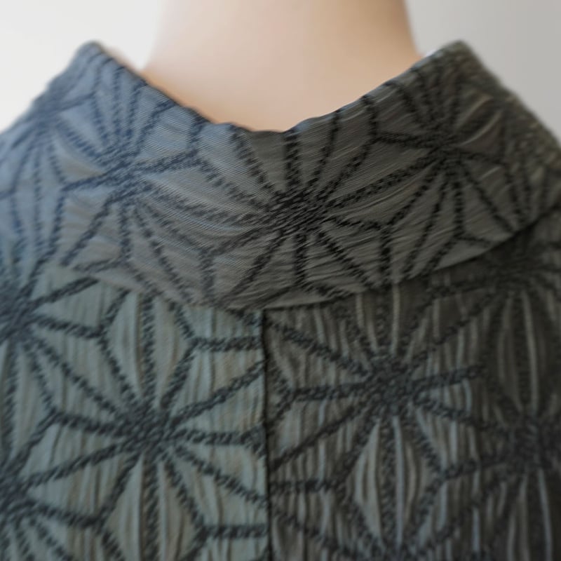 小紋　袷　 黒と茶色麻の葉 袷】濃豆がら茶色地 麻の葉文 小紋 | 大山キモノ・ちぇらうなぼるた