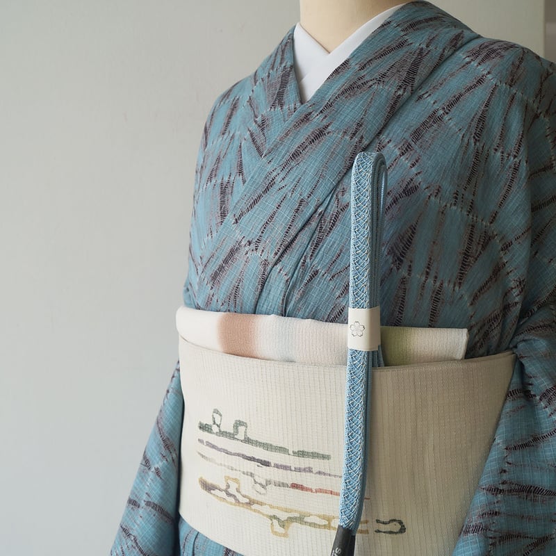 有松絞り浴衣専門店つゆくさ・浴衣】薄納戸色×黒紅 雁木杢目 有松絞り浴衣専門店つゆくさ・浴衣】薄納戸色×黒紅 雁木杢目