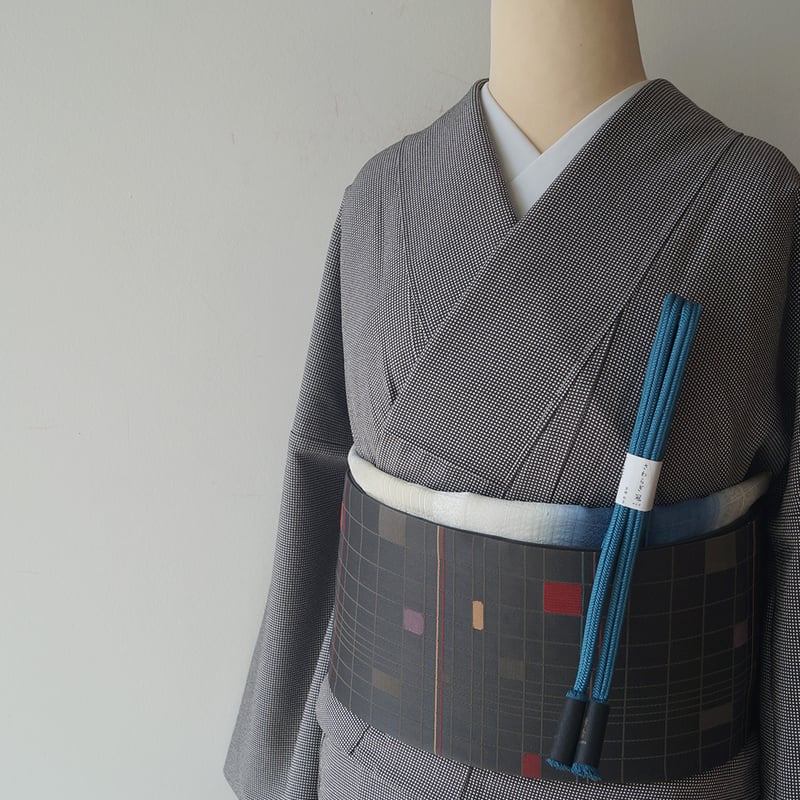単衣】檳榔子染色 伝統工芸伊勢型写 角通し 江戸小紋 | 大山 単衣】檳榔子染色 伝統工芸伊勢型写 角通し 江戸小紋 | 大山
