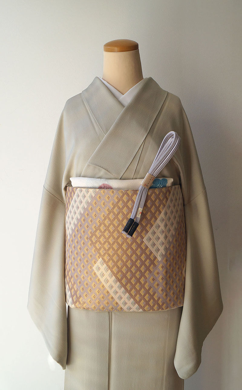 単衣　正絹　色無地　一つ紋　裄67 L 綸子　緑　グリーン 単衣正絹色無地一つ紋裄67 L 綸子緑グリーン