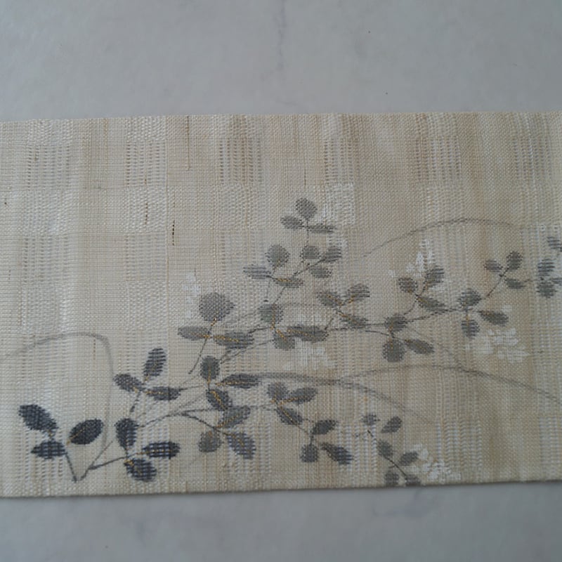 夏なごや帯】桐山紫香作 生成り色 夏の野の花文 手描き友禅麻 夏なごや帯】桐山紫香作 生成り色 夏の野の花文 手描き友禅麻