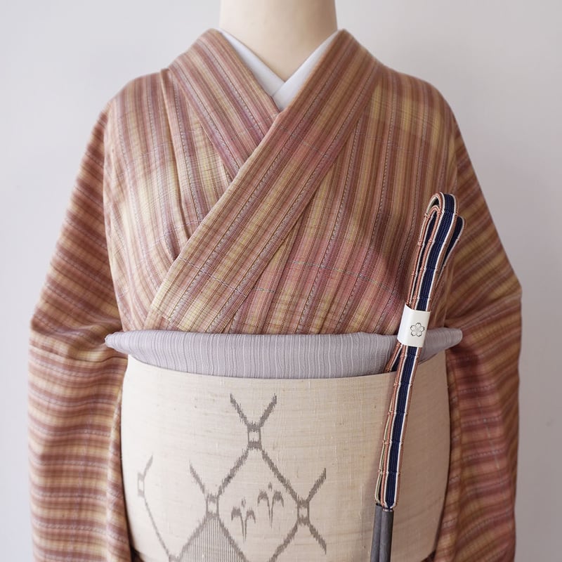 単衣】トール&ゆとりサイズ 草木染 縞柄 置賜紬 | 大山キモノ 単衣】トール&ゆとりサイズ 草木染 縞柄 置賜紬 | 大山キモノ