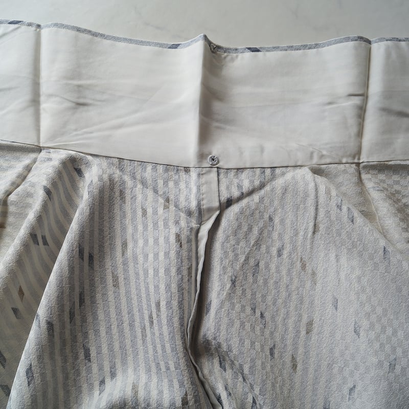 単衣】 縞に隠れ斜め格子 単衣小紋 ゆとりサイズ | 大山キモノ