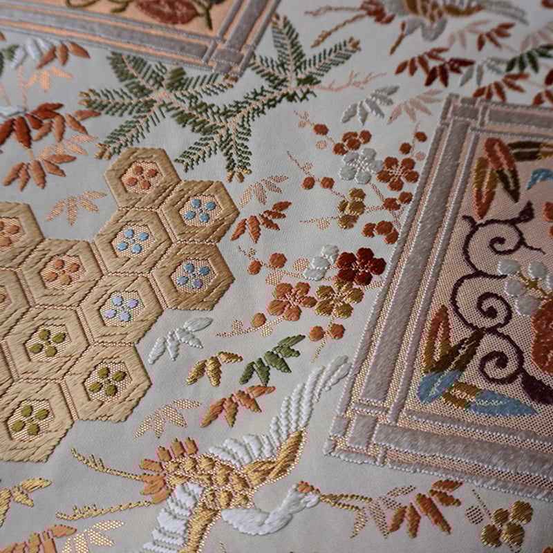 河合美術織物　美しい刺繍の袋帯 袋帯 美品 逸品 河合美術織物 落款あり 扇 華文 唐織 箔 黒 六通
