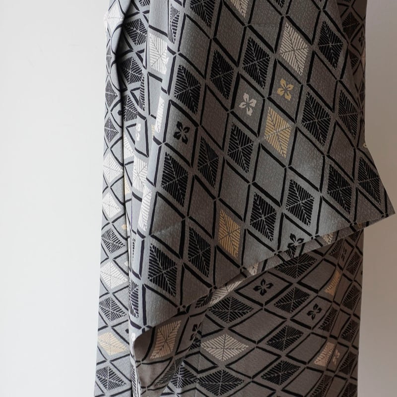 単衣羽織】灰色地 菱紋 単衣羽織 | 大山キモノ・ちぇらうなぼるた