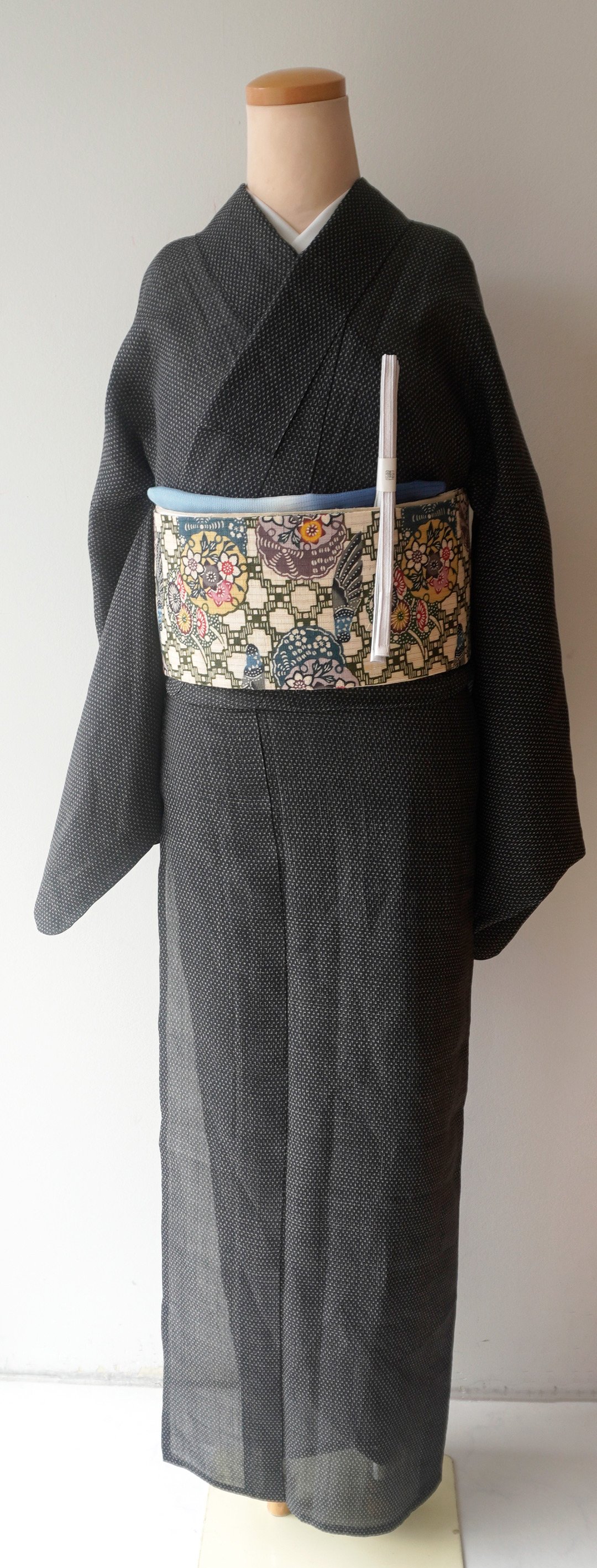 夏着物　能登上布　着物 夏物】 【能登上布】 高級手織り経緯絣本麻着物 経緯絣 ≪御