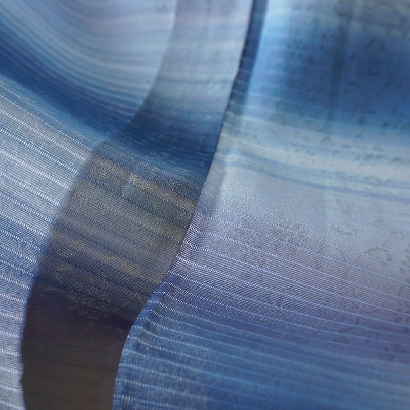 夏・絽】藍白 花唐草地紋に横段暈かし 絽附け下げ | 大山キモノ