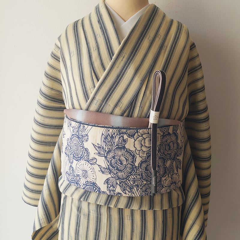 夏・紬】女郎花色×檳榔子染色 縞に井桁絣柄 夏紬 | 大山キモノ