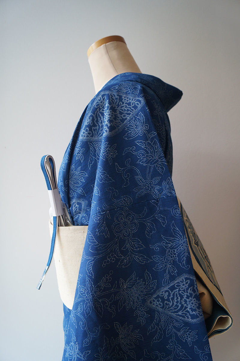 浴衣】竺仙・藍色地 花唐草文と菱文の浴衣 | 大山キモノ・ちぇら