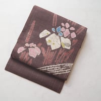 【なごや帯】唐茶色地　抽象花文に辻が花文　しょうざん生紬なごや帯