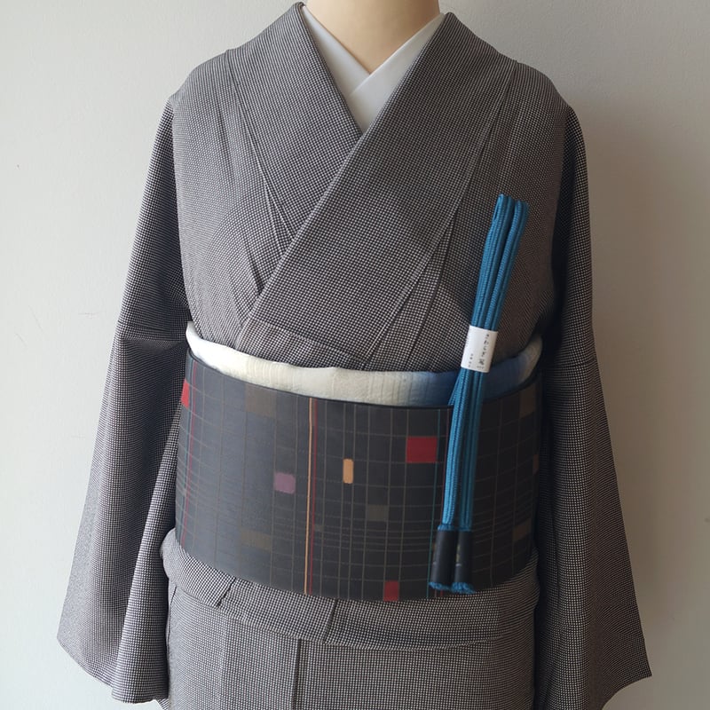 単衣】檳榔子染色 伝統工芸伊勢型写 角通し 江戸小紋 | 大山 単衣】檳榔子染色 伝統工芸伊勢型写 角通し 江戸小紋 | 大山
