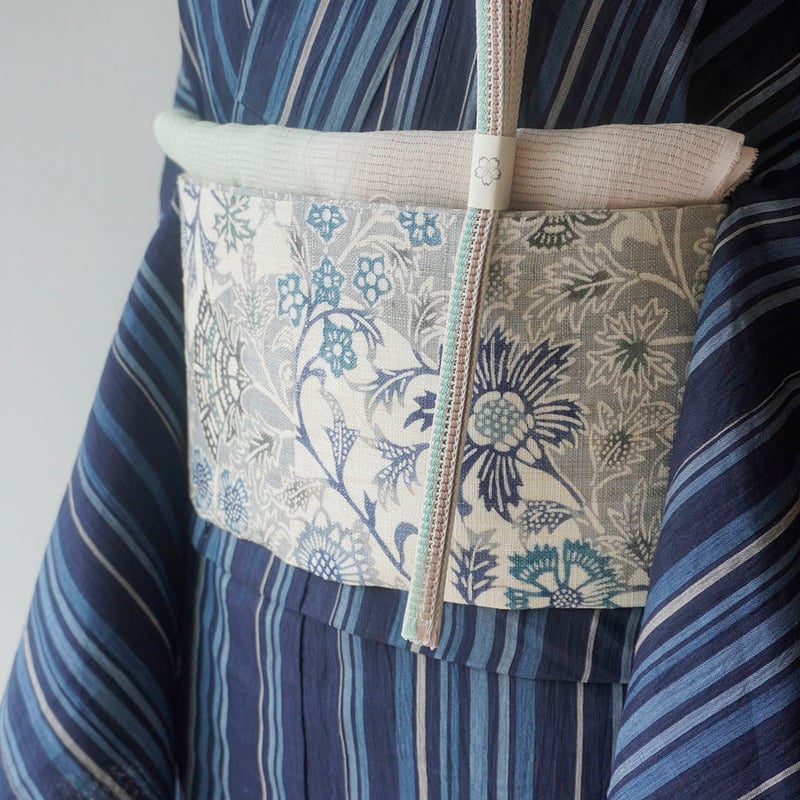 A67愛華 【夏・麻】青藍色系 植物文 本場小千谷縮　単衣 A67愛華 【夏・麻】青藍色系 植物文 本場小千谷縮 単衣 - メルカリ