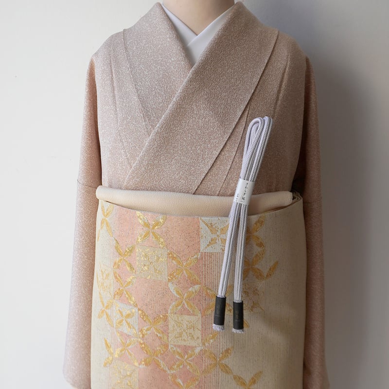 袷】松井青々 ときがら茶色 たたき染め 一つ紋 | 大山キモノ・ち 袷】松井青々 ときがら茶色 たたき染め 一つ紋 | 大山キモノ・ち