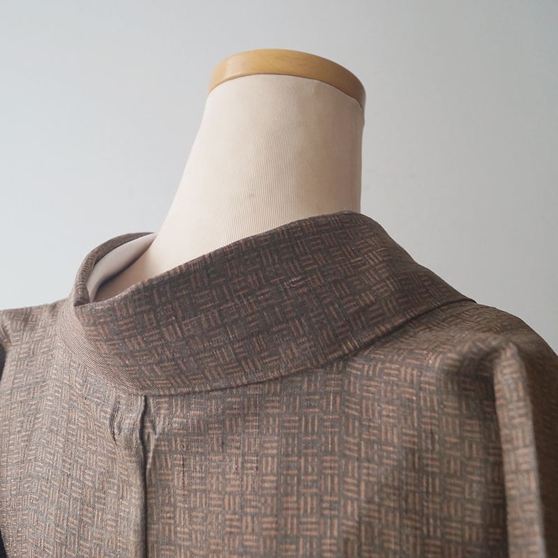 単衣　黒字に茶系のシックな紬 単衣 黒字に茶系のシックな紬 単衣 黒字に茶系