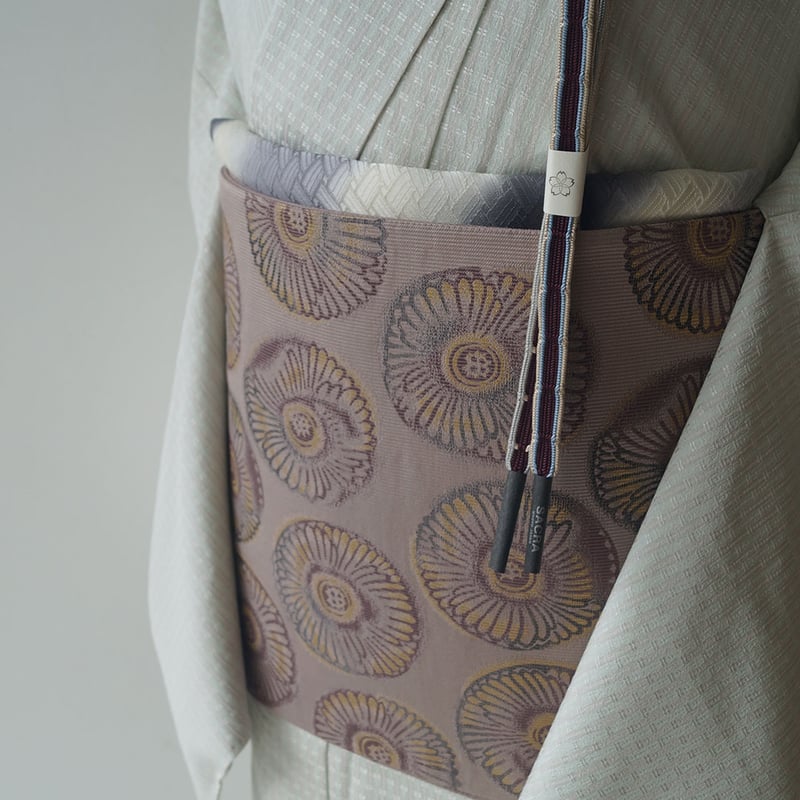 時代提物 人物根付 天然素材【首を傾げる小僧】高3.5cm 幅3cm 重さ24ｇ 掛軸 天台 雅 智者大師 30代 | お仏壇のはせがわ公式通販