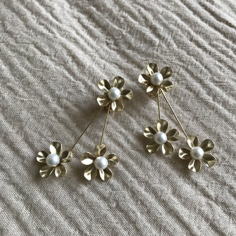 threegoldflowers（イヤリング）