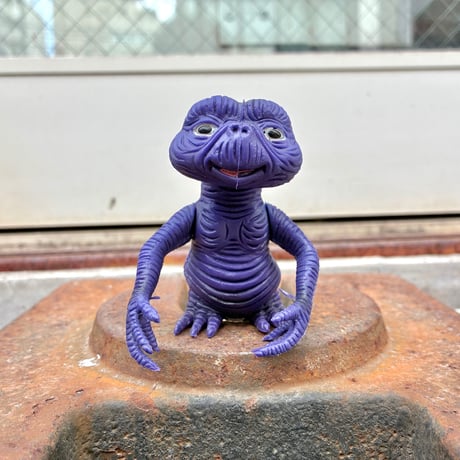 CATEGORY E.T. | T3-TOYS