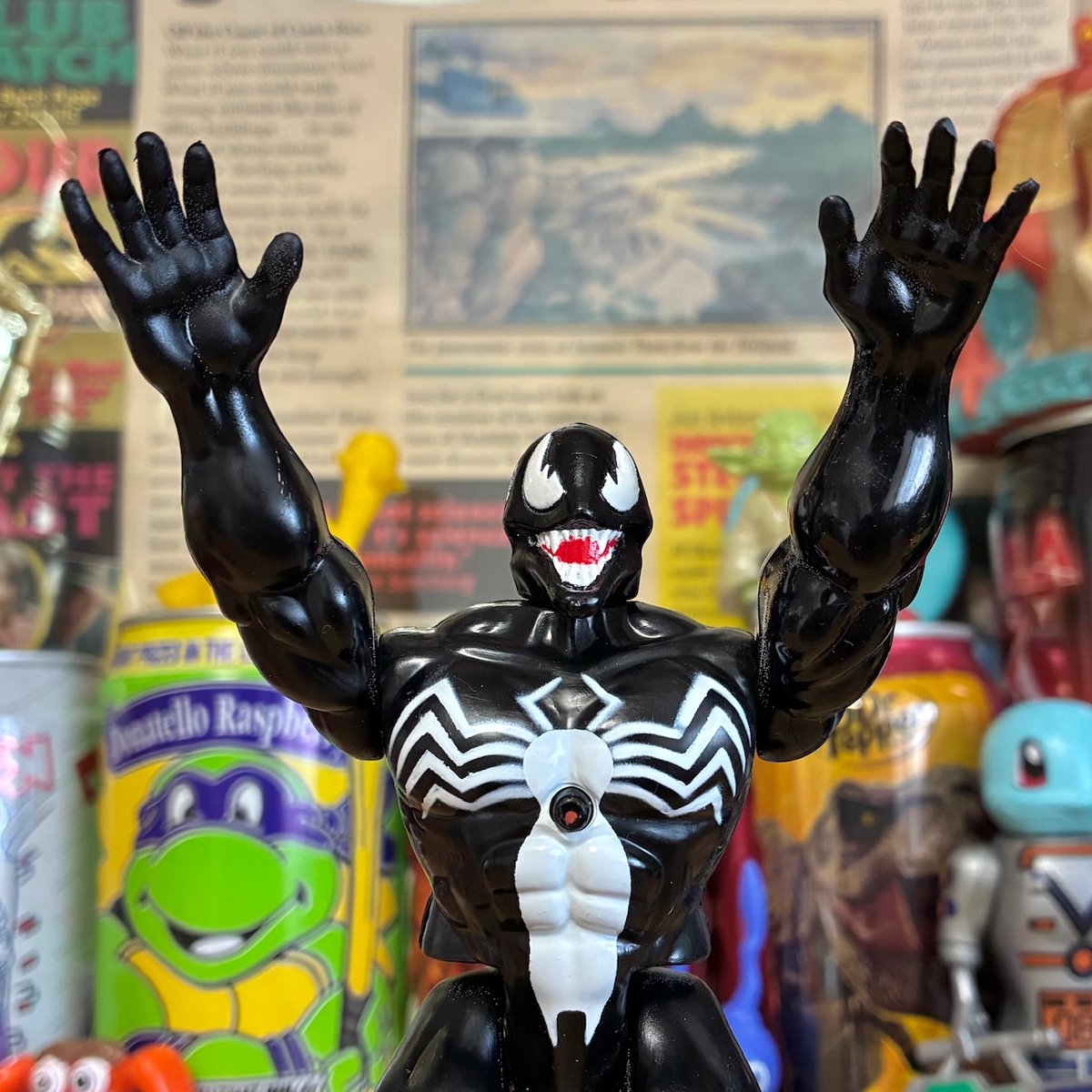 VENOM、SPIDER-MANフィギュア　セール中 Spider-Man Maximum Venom Titan Hero Spider-Man Vs. Venom with Mask
