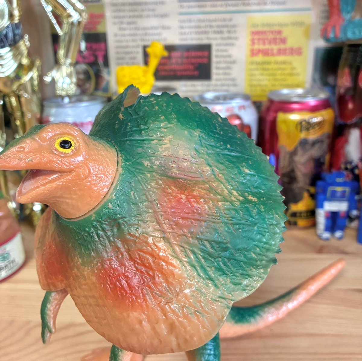 [新品] エリマキトカゲ ソフビ 昭和59年豪州ツアー説明会 販促物 未使用 エリマキトカゲ ソフビフィギュア | ROBOTROBOT