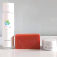 【定期便】　OLIMナチュラルソープ１個　ローション1本　馬油１個