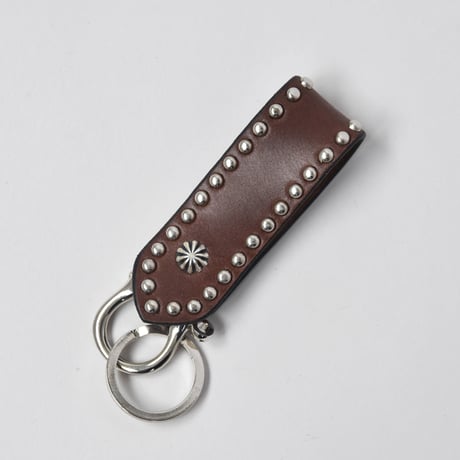 SHELL & STUDS KEYHOLDER