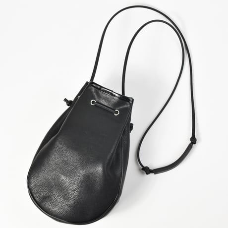 STAR DRAWSTRING BAG  -cow embossed leather-