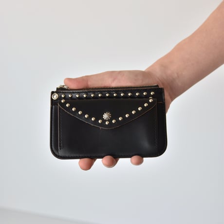SHELL & STUDS UTILITY POUCH -chrome excel-