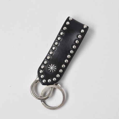 SHELL & STUDS KEYHOLDER