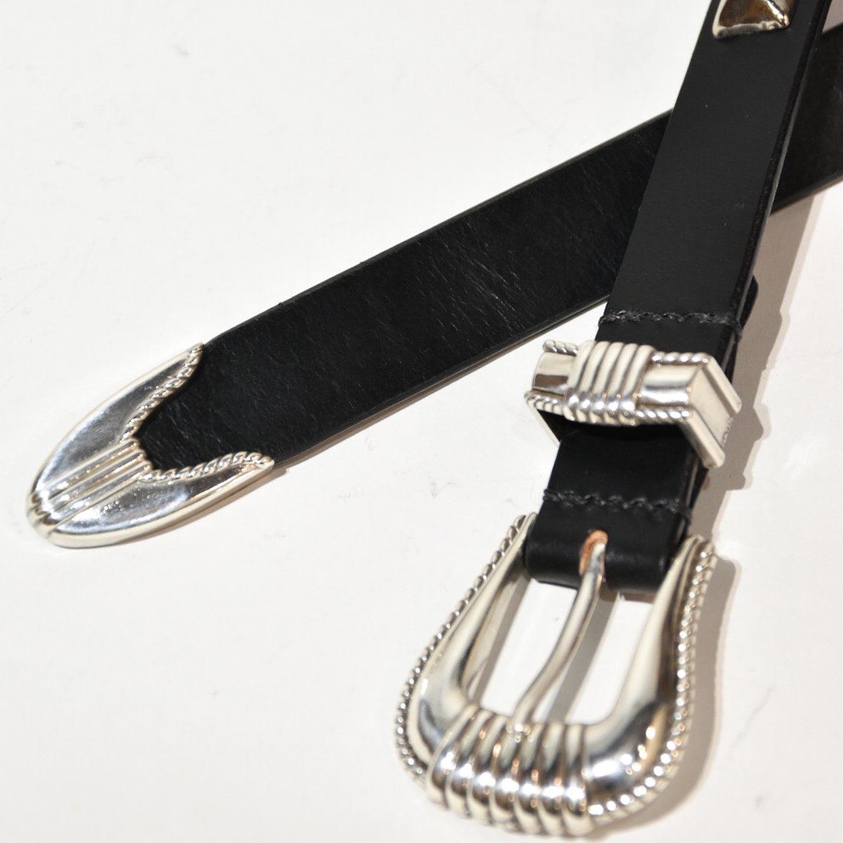 25mm WESTERN LONG BELT -silver studs- | the won 25mm WESTERN LONG BELT -silver studs- | the won