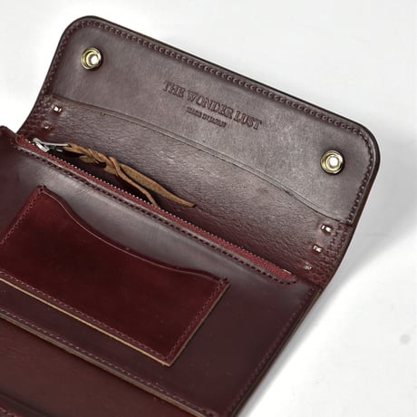 SHELL & STUDS WEAVE TRUCKER WALLET