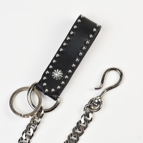SHELL & STUDS WALLET CHAIN