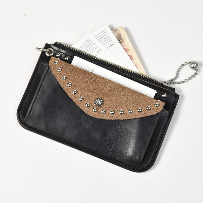 SHELL & STUDS UTILITY POUCH | THE WONDER LUST