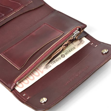SHELL & STUDS WEAVE TRUCKER WALLET