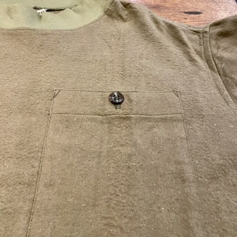 ハンガリー軍 モックネックシャツ dead stock | THE DEPARTMENT S ハンガリー軍 モックネックシャツ dead stock | THE DEPARTMENT S