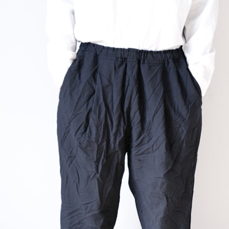 DDUD ポリエステルライトタフタ・高温高圧製品染め / テーパードパンツ / midnight / 5