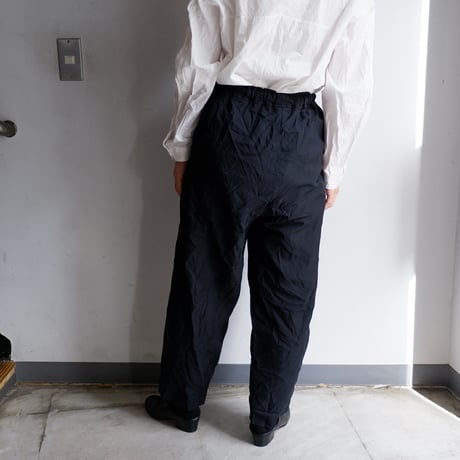 DDUD ポリエステルライトタフタ・高温高圧製品染め / テーパードパンツ / midnight / 5