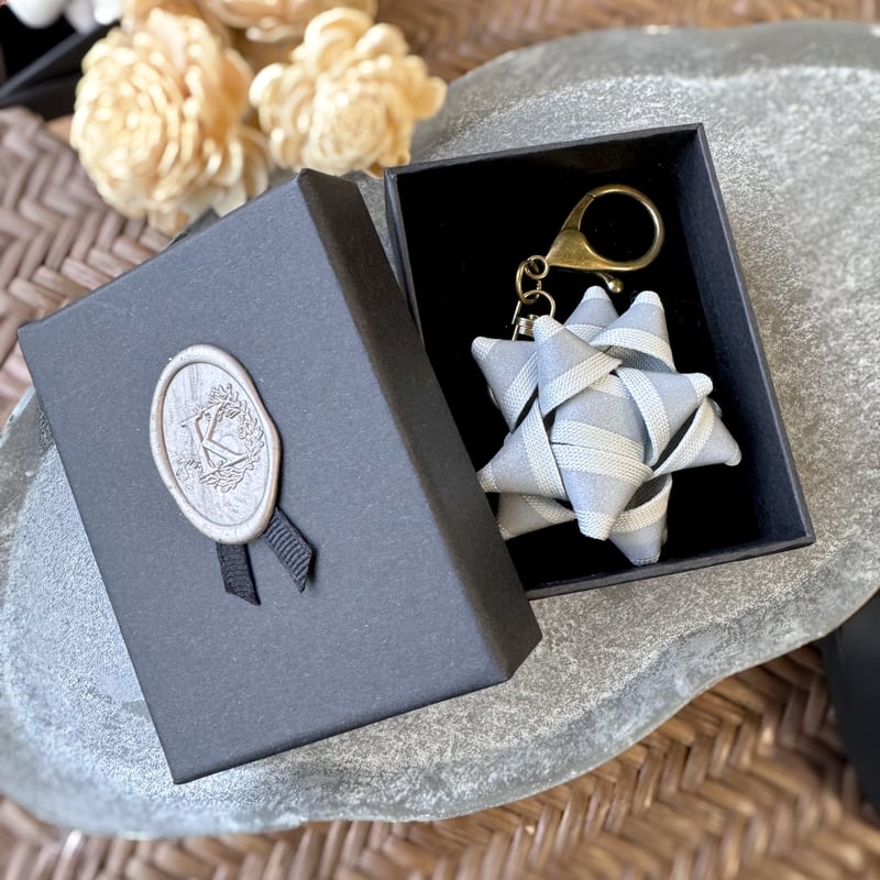 リフレクタ―アクセサリー【 キーホルダー】 ギフトBox付き | kubomi