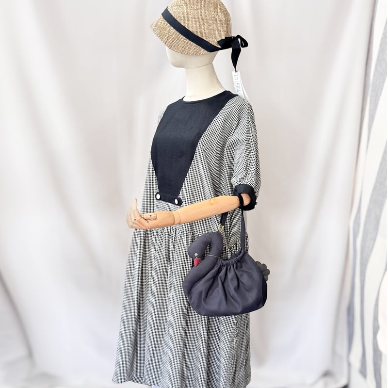 スワンポーチ M 】白鳥・黒鳥巾着｜3月末発送 | kubomi [クボミ