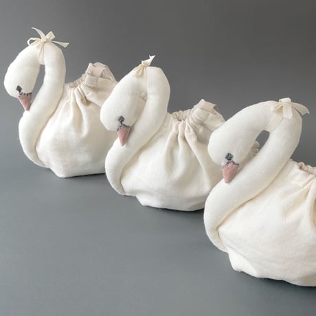 【 スワンポーチ S 】白鳥・黒鳥巾着｜8月末発送