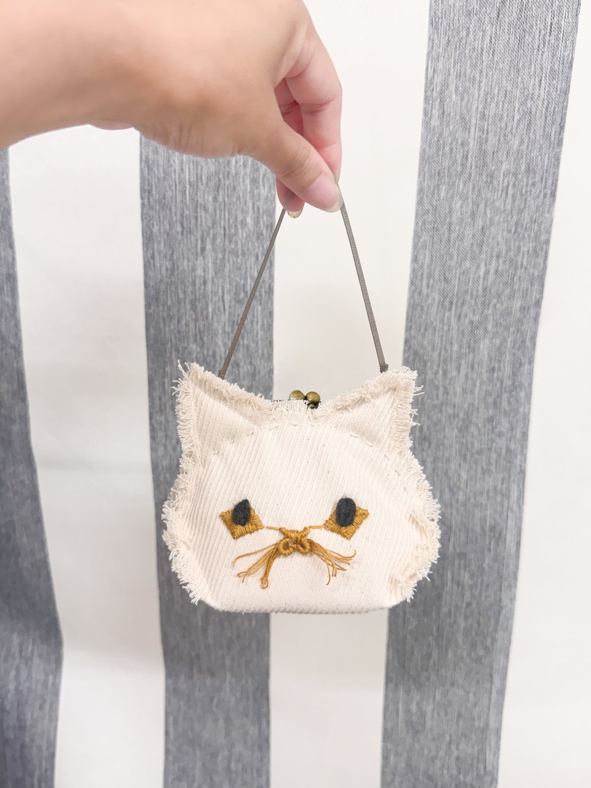 がま口　ポーチ　手編み　猫ちゃん がま口 ポーチ 手編み 猫ちゃん
