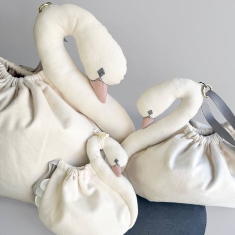 【 スワンポーチ M 】白鳥・黒鳥巾着｜8月末発送