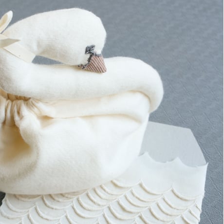 【 スワンポーチ S 】白鳥・黒鳥巾着｜8月末発送