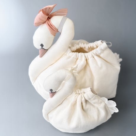 【 スワンポーチ M 】白鳥・黒鳥巾着｜8月末発送