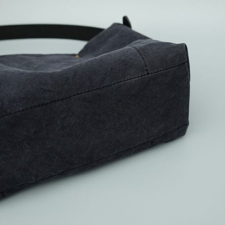 suolo(スオーロ）　NOMAD middle　　　　　　Black