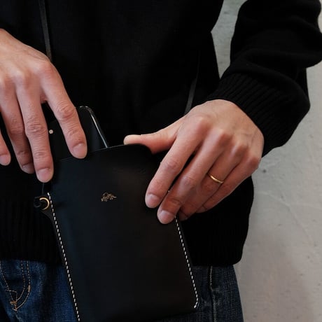 Jacou(ジャコウ)　JC105BR　　Smart Phone Shoulder Case　　Black