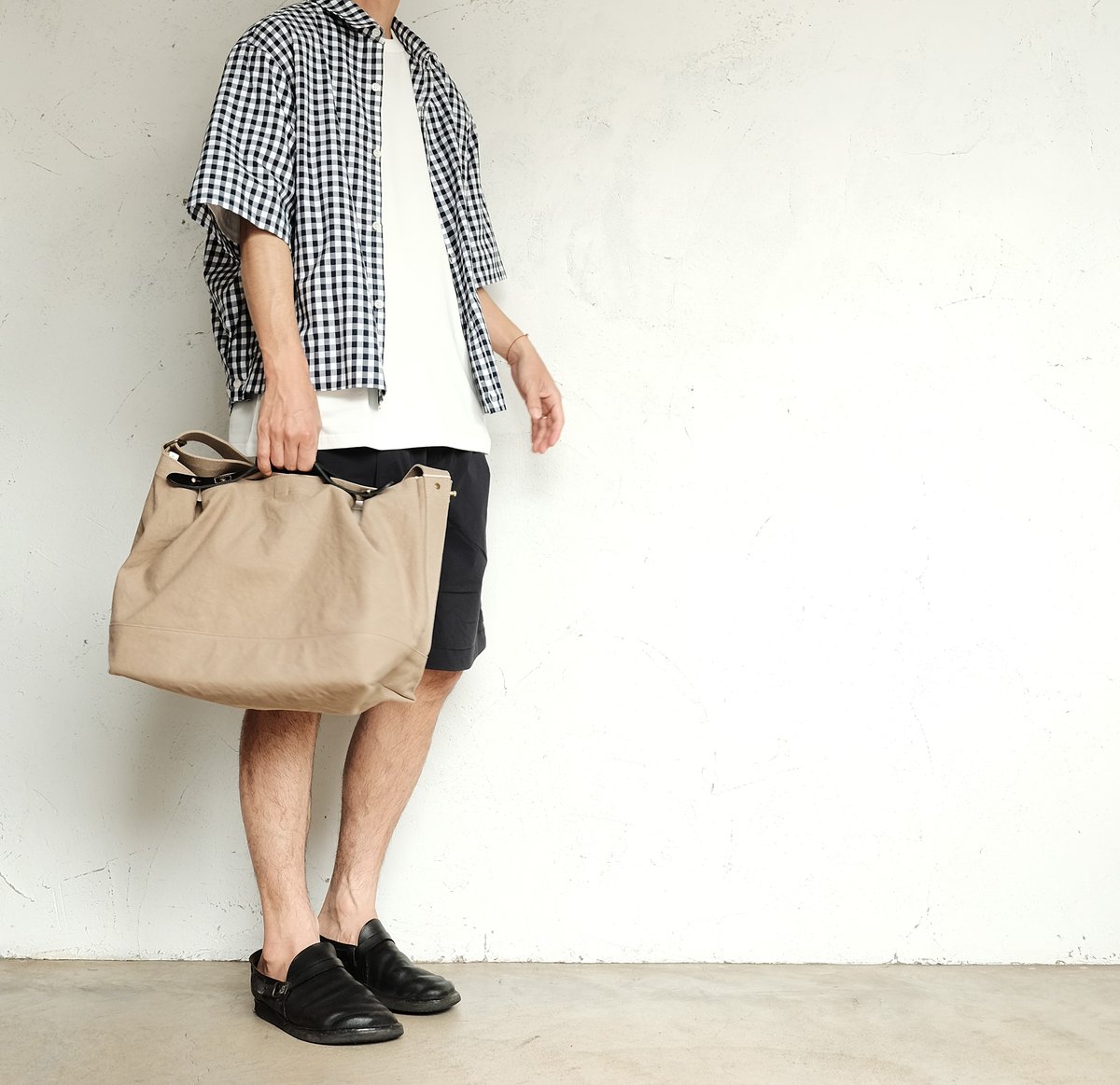 [スオーロ] CROP middle スオーロ] CROP middle Ruched Detail Asymmetric One Shoulder