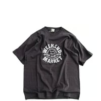 ORDINARY FITS(オーディナリーフィッツ)　　　 Print Tee -WEEKEND MARKET　　　Charcoal