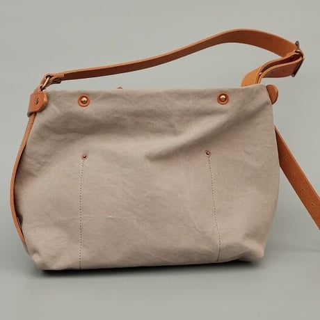 suolo(スオーロ）　NOMAD middle　　　　　　Gray