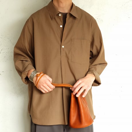 STILL BY HAND(スティルバイハンド)　  Cupro mixed pullover shirt　　　　SH10261　　　　Khaki Brown