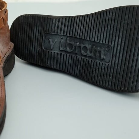 aurora shoes(オーロラシューズ)　　　　T-Strap　　　BROWN
